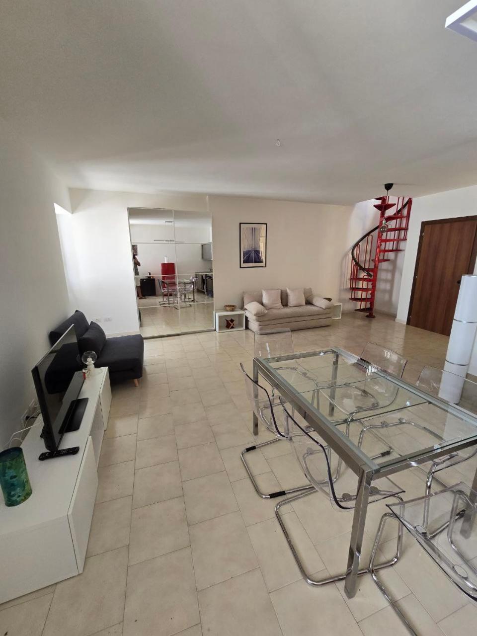 La Torretta Apartment Пескьера-дель-Гарда Экстерьер фото
