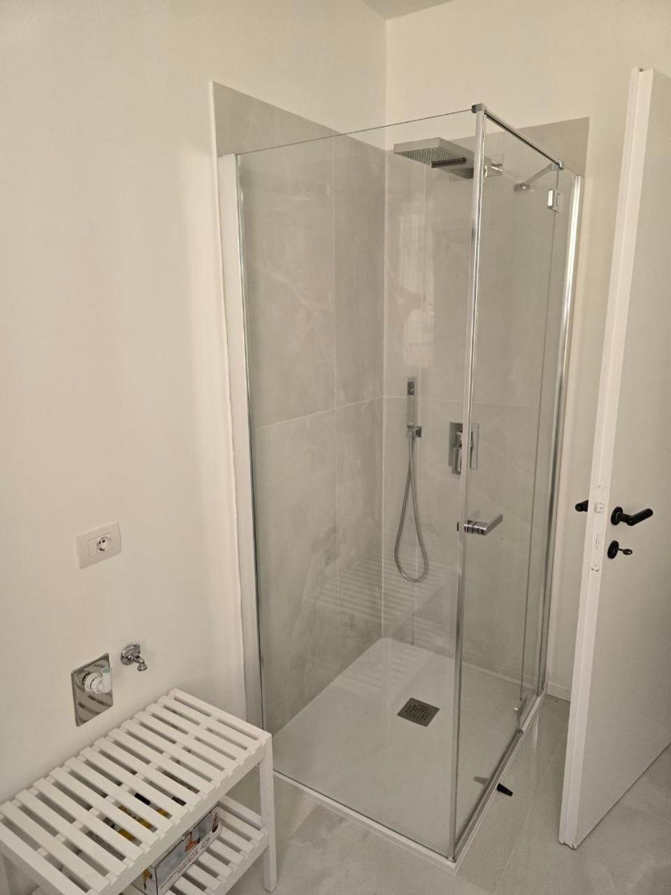 La Torretta Apartment Пескьера-дель-Гарда Экстерьер фото
